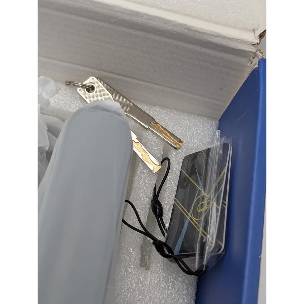 Bog Fang smart door